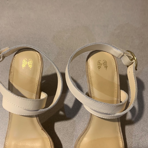 Victoria’s Secret Tan/Brown Print Platform Sandals sz 8.5 B - Picture 3 of 7